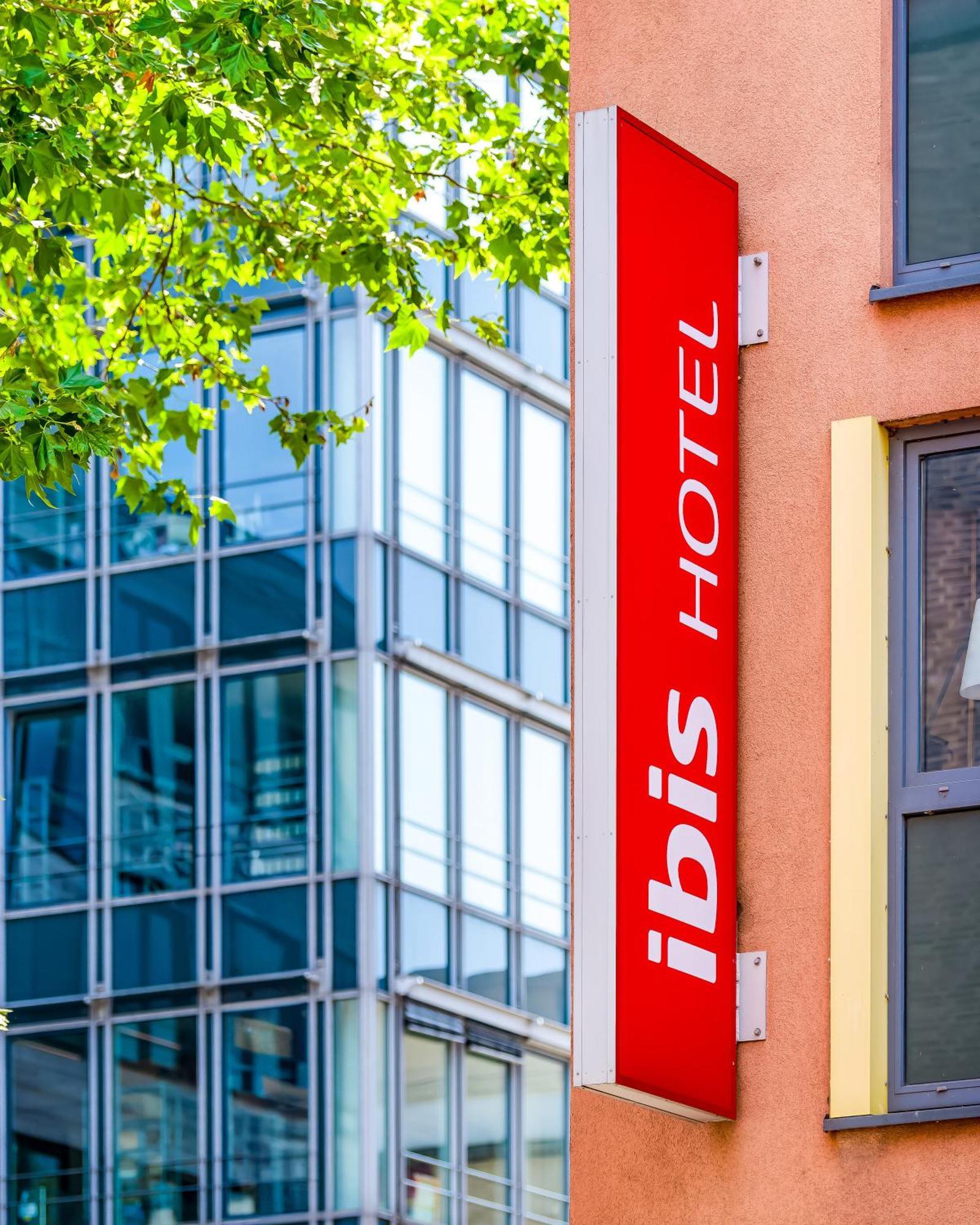 イビス ホテル ハンブルグ ザンクト パウリ メッセ ハンブルク エクステリア 写真